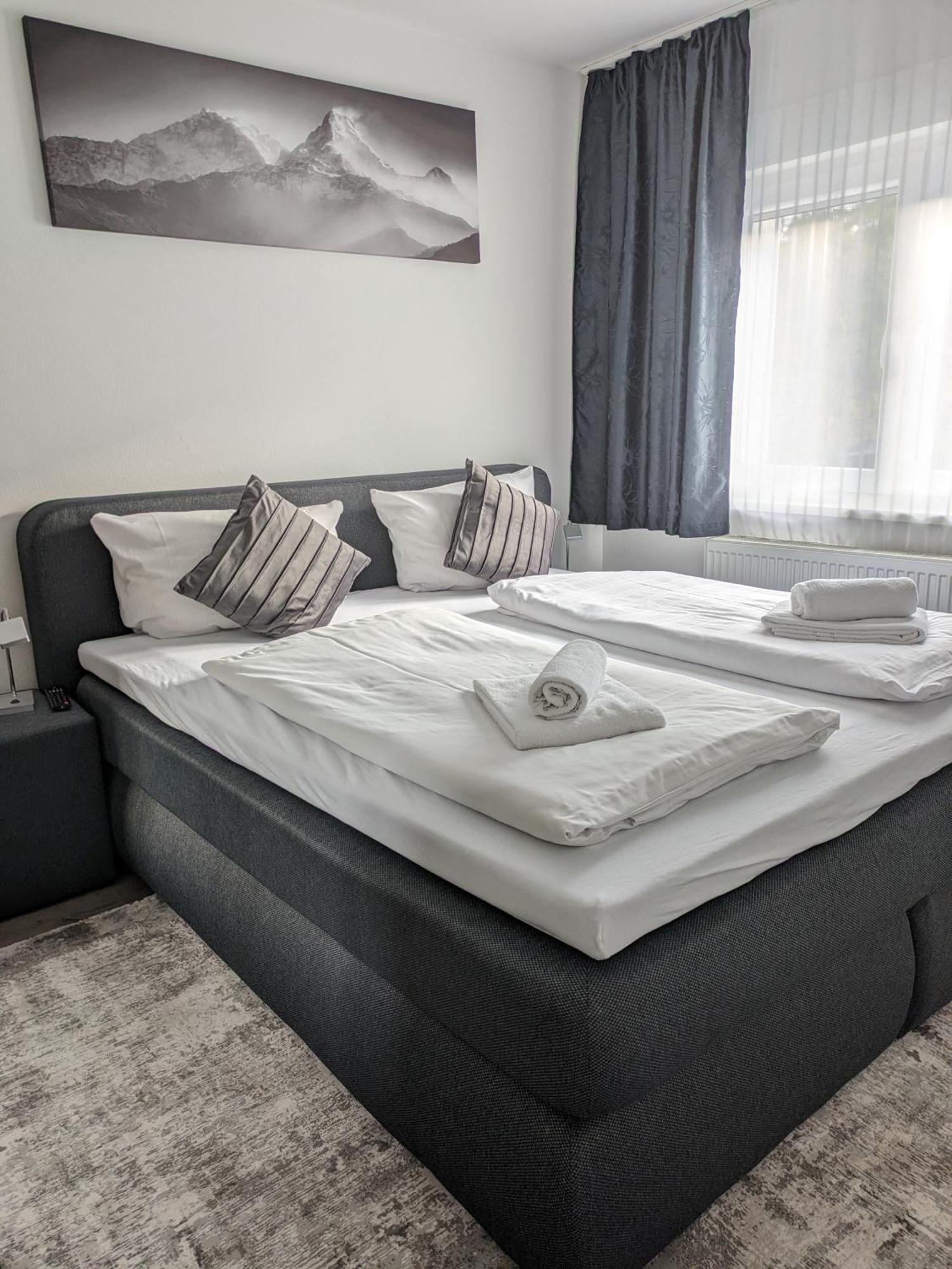 Hotel Ari ไคเซอร์สเลาเทิร์น ภายนอก รูปภาพ