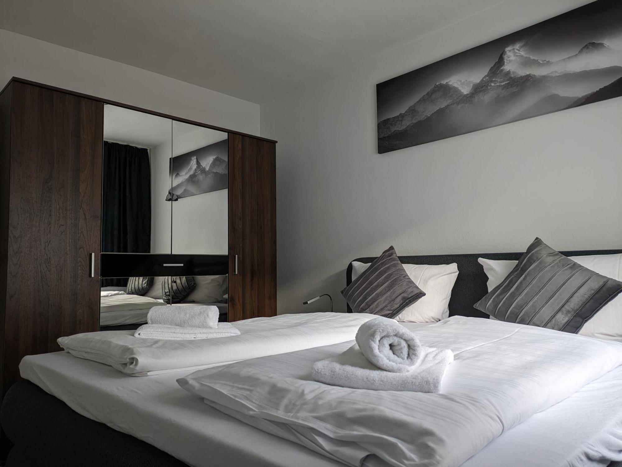 Hotel Ari ไคเซอร์สเลาเทิร์น ภายนอก รูปภาพ