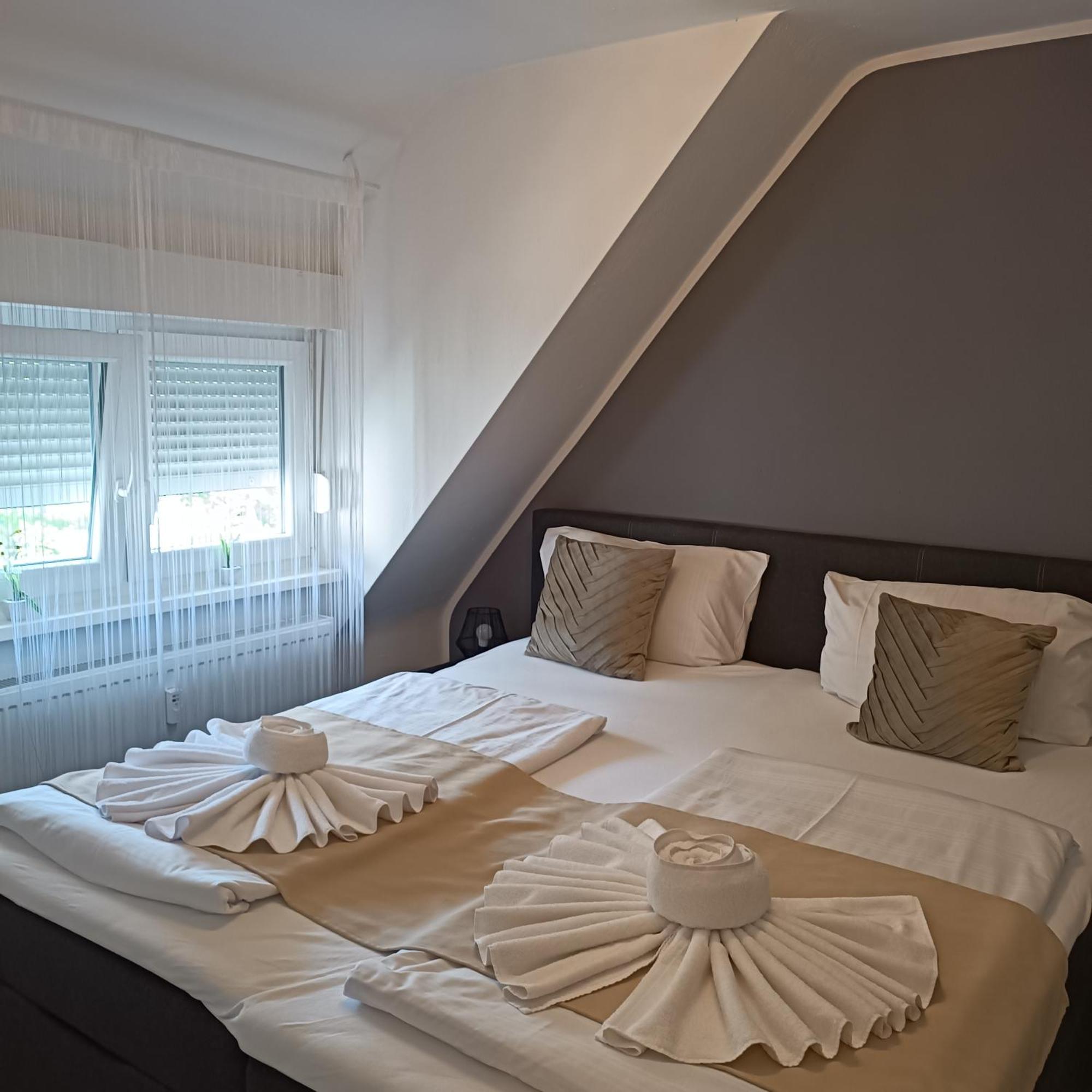 Hotel Ari ไคเซอร์สเลาเทิร์น ภายนอก รูปภาพ