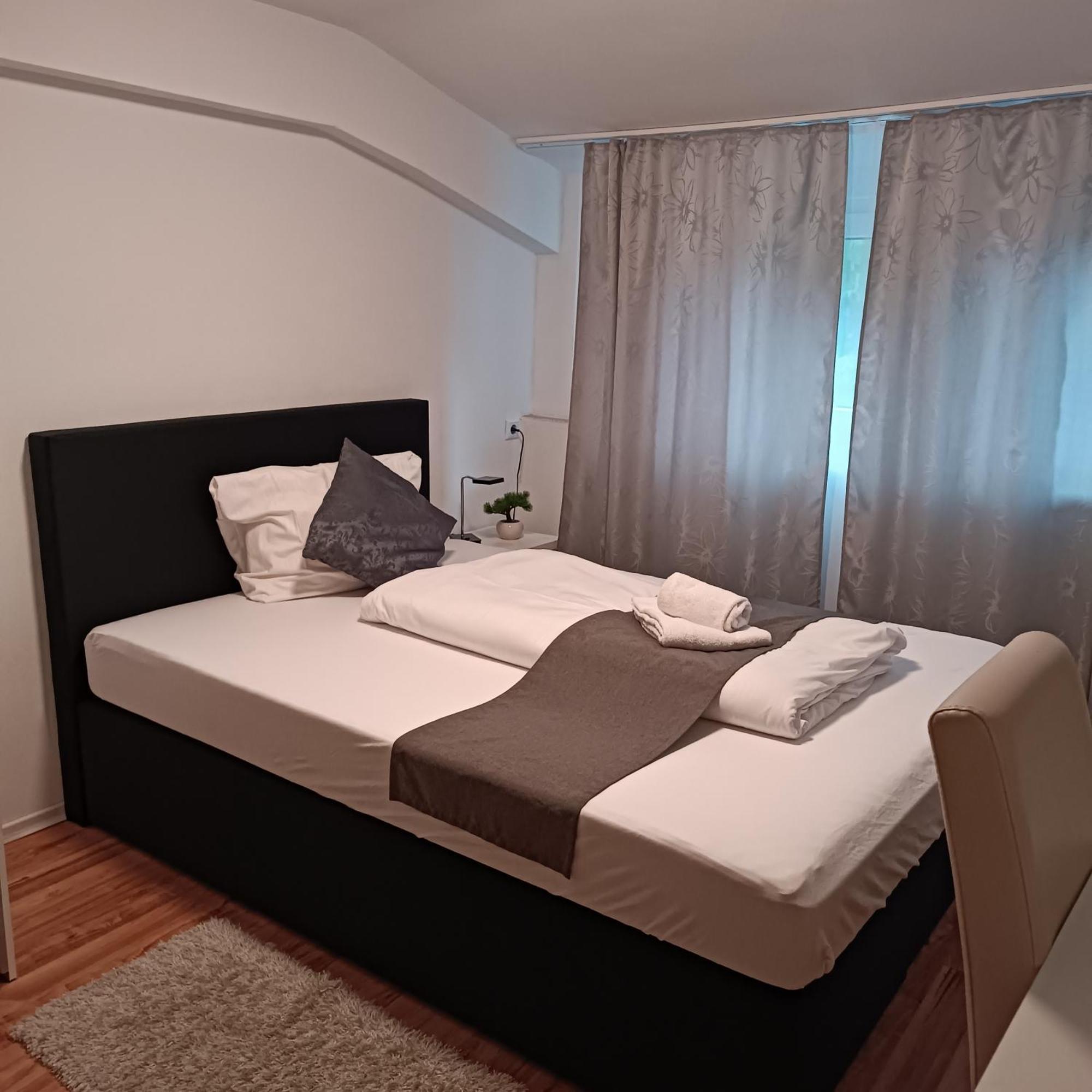 Hotel Ari ไคเซอร์สเลาเทิร์น ภายนอก รูปภาพ