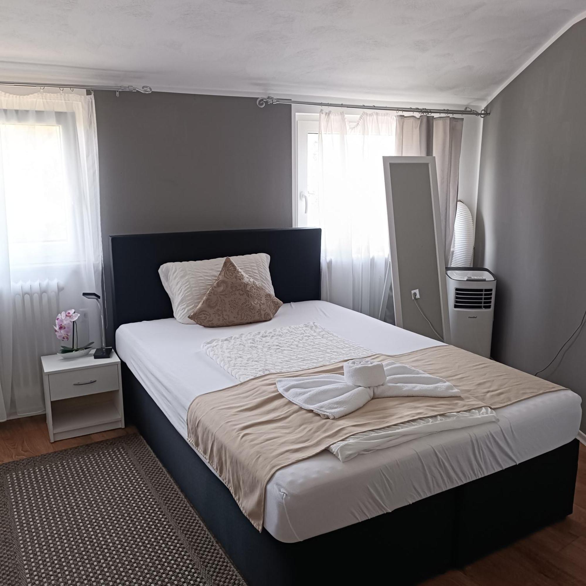 Hotel Ari ไคเซอร์สเลาเทิร์น ภายนอก รูปภาพ