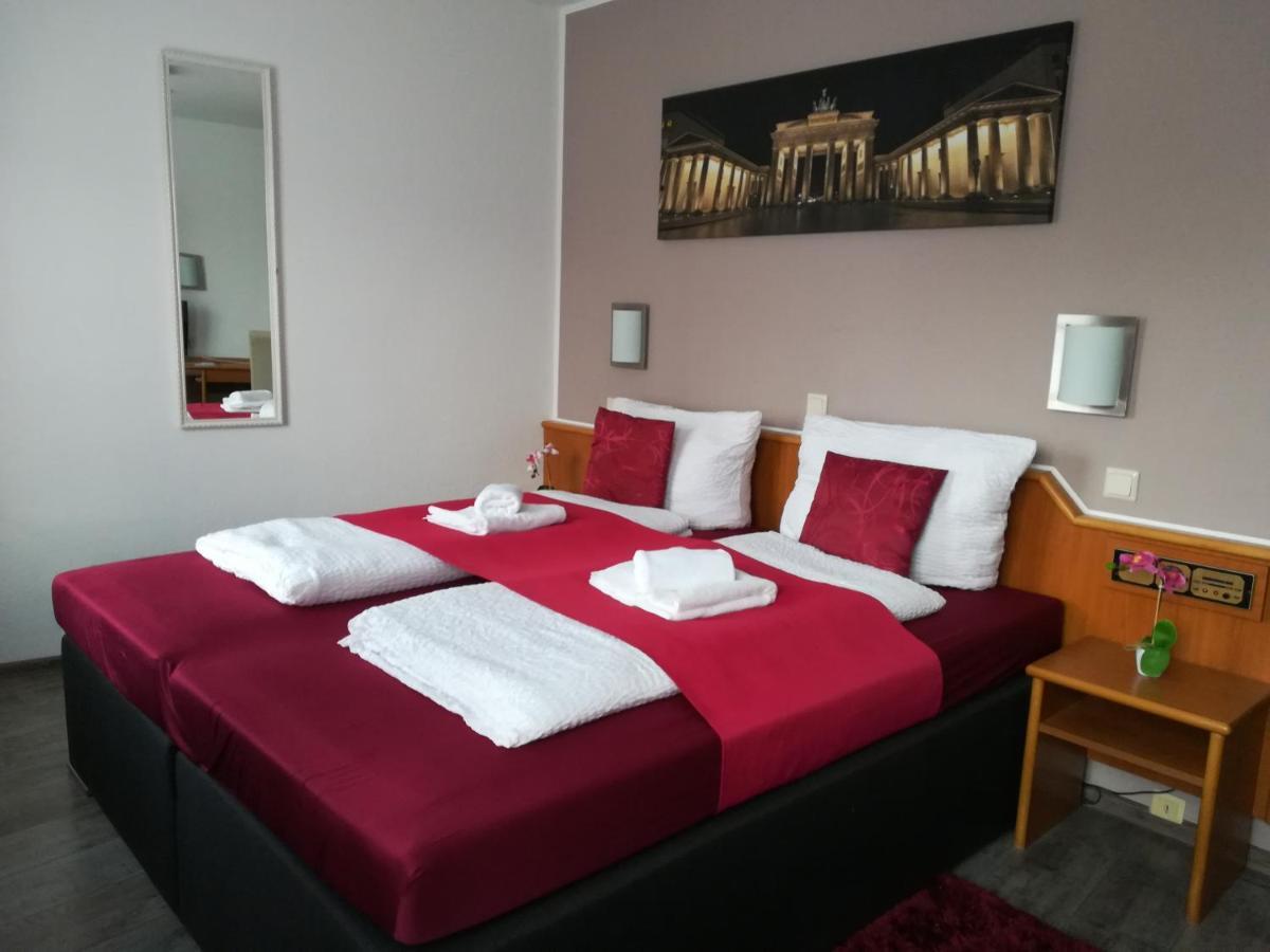 Hotel Ari ไคเซอร์สเลาเทิร์น ภายนอก รูปภาพ